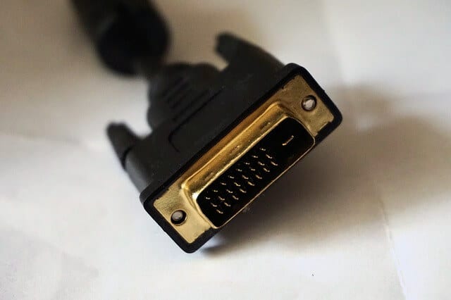 dvi-kabel-aansluiten-op-tv